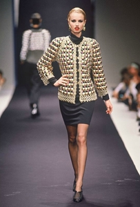 paco-rabanne-hc-fw-1995-1.thumb.jpg.42b393b9add538f18cab21509256fbfa.jpg