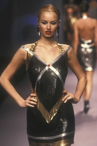 paco-rabanne-hc-ss-1998-4.thumb.jpg.06d043d72fe6cc13c9b2389afcc30edb.jpg