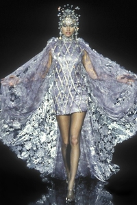 paco-rabanne-hc-ss-1999-1.thumb.jpg.b835ca1c07335138c17778469b186989.jpg