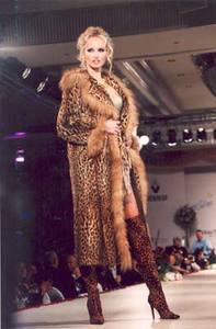 penelope-zagora-fw-2003-4.thumb.jpg.fc1000155603a1164963282282723dbe.jpg