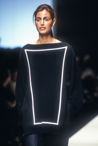 salvatore-ferragamo-ss-1997-2.thumb.png.ee70c2dc8d52fd28644915911a1cf146.png