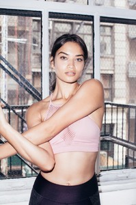 shanina-shaik-13-835x1253.thumb.jpg.04819788e5d158b25d5475408e74c6d2.jpg