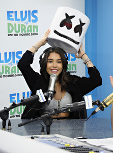 tn-madison-beer-z100-nyc-28-jul-17-13.jpg