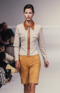 trussardi-ss-1997-4.thumb.png.95bcdab51db1129335c7457c313a59b5.png