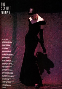 uk_vogue_oct_1985_17.thumb.jpg.56e167dab1a5c01a7d64fd10bd3bf8ed.jpg