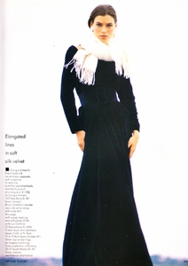 vogue_uk_oct_1988_32.thumb.jpg.dfb40e367083df22da11709ad8d5b31a.jpg