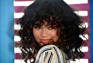     zendaya130817BZNImage4.jpg