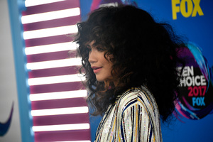     zendaya130817BZNImage6.jpg