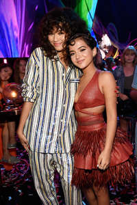     zendaya130817BZNImage21.jpg