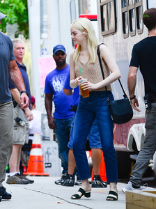 emmastone set of maniac nyc 17 (15).jpg