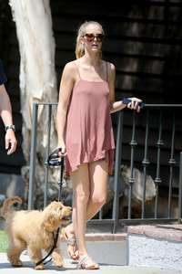 Abby-Champion-walks-her-dog-in-LA--06.jpg