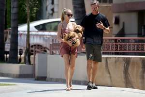 Abby-Champion-walks-her-dog-in-LA--10.jpg