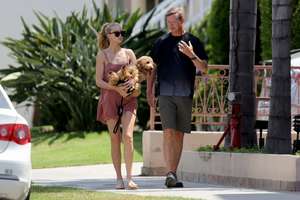 Abby-Champion-walks-her-dog-in-LA--12.jpg