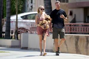 Abby-Champion-walks-her-dog-in-LA--16.jpg