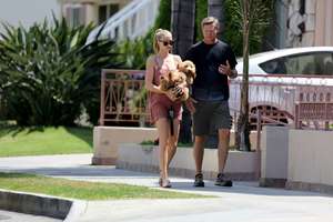 Abby-Champion-walks-her-dog-in-LA--21.jpg