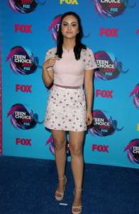 Camila-Mendes--2017-Teen-Choice-Awards--01.thumb.jpg.9924c4f5d2aa974cb0073c767b940b2e.jpg