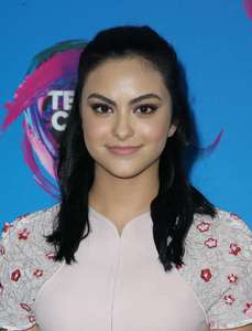 Camila-Mendes--2017-Teen-Choice-Awards--06.thumb.jpg.99ff70ff3d52d30486990eee212002c4.jpg