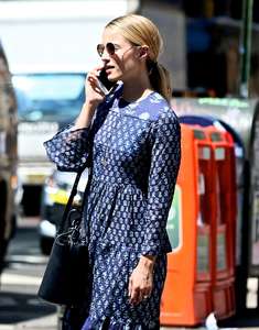 Dianna-Agron-out-and-about-in-Soho--05.jpg