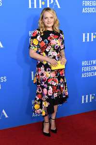 Elisabeth-Moss--Hollywood-Foreign-Press-Associations-Grants-Banquet--16.jpg