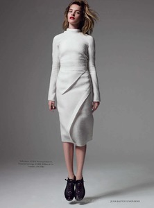 Harpers_Bazaar_UK_2013-09-2440.thumb.jpg.a95dbf16cf042674ce9d260f126f0f31.jpg