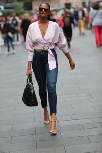 alesha-dixon-in-tight-jeans-global-radio-london-08-17-2017-7.jpg