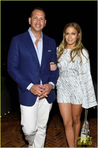 jennifer-lopez-alex-rodriguez-apollo-in-the-hamptons-05.jpg