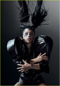 lady-gaga-tudor-watches-campaign-01.jpg