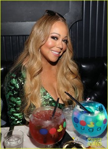 mariah-carey-bryan-tanaka-her-twins-celebrate-at-miami-concert-after-party-07.jpg