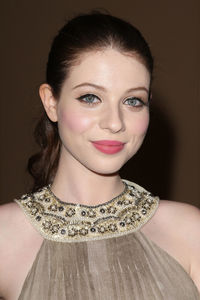 michelle-trachtenberg_89626006_g1500xx.thumb.jpg.b5266d05308d98c72fc1cf6e80a461d1.jpg