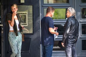 toni-garrn-mickey-rourke-and-til-schweiger-at-luetzowplatz-in-berlin-08-04-2047_2.jpg