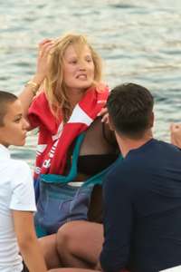 toni-garrn-spotted-on-a-boat-with-dsquared-on-mykonos-island-greece-120817_4.jpg