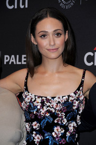 50950691_picturepub-emmy-rossum-005.jpg