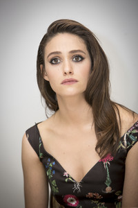 52896185_emmy-rossum-16.jpg