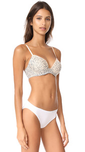 calvin-klein-underwear-seductive-comfort-tailored-demi-lift-bra-1583001333-2.jpg