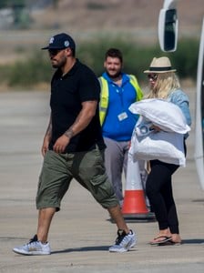 christina-aguilera-at-the-airport-in-cyprus-9717-14.jpg