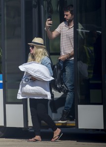 christina-aguilera-at-the-airport-in-cyprus-9717-18.jpg