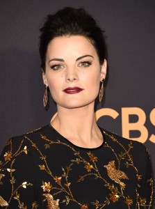 jaimie-alexander-69th-annual-primetime-emmy-awards-in-los-angeles-91717-1.JPG