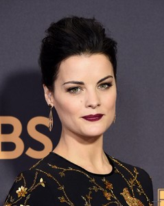 jaimie-alexander-69th-annual-primetime-emmy-awards-in-los-angeles-91717-3.JPG