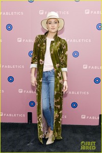 kate-hudson-fabletics-launch-11.jpg