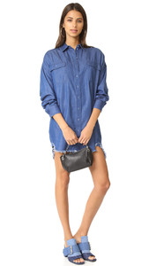 kendall-kylie-frayed-chambray-dress-1591327888-3.jpg