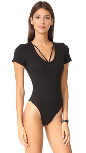 lna-strappy-v-bodysuit-1567373065-2.jpg