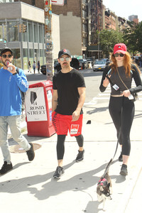 sophie-turner-out-for-a-stroll-with-her-puppy-named-porky-in-nyc-september-8-2017-1.jpg