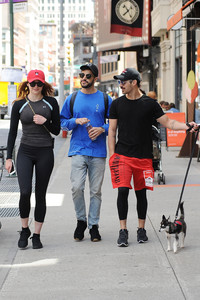 sophie-turner-out-for-a-stroll-with-her-puppy-named-porky-in-nyc-september-8-2017-12.jpg