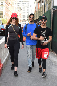 sophie-turner-out-for-a-stroll-with-her-puppy-named-porky-in-nyc-september-8-2017-41.jpg