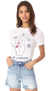 zoe-karssen-lover-not-a-fighter-tee-1520181405.jpg