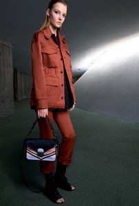 25-longchamp-spring-2018.thumb.jpg.b22f841043a74477e5d8f90431a03efc.jpg