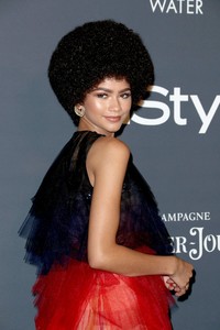 54953462_zendaya-0010.jpg