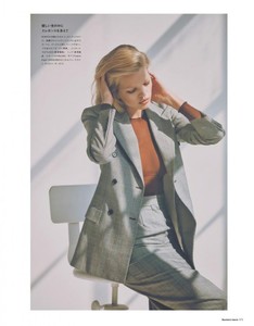 59d8306e98693_Daphne-Groeneveld-by-Guy-Aroch-for-Numero-Tokyo-November-2017-8-760x974.thumb.jpg.721ebe7cc9cc1cdffc8911413eebe81e.jpg