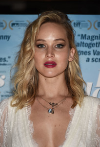     jlaw111017BZNimage101.jpg