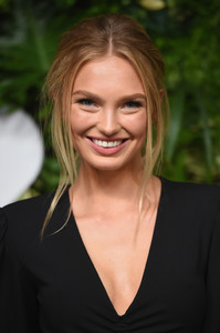 Romee+Strijd+God+Love+Deliver+Golden+Heart+3b7ahCMItbOx.jpg